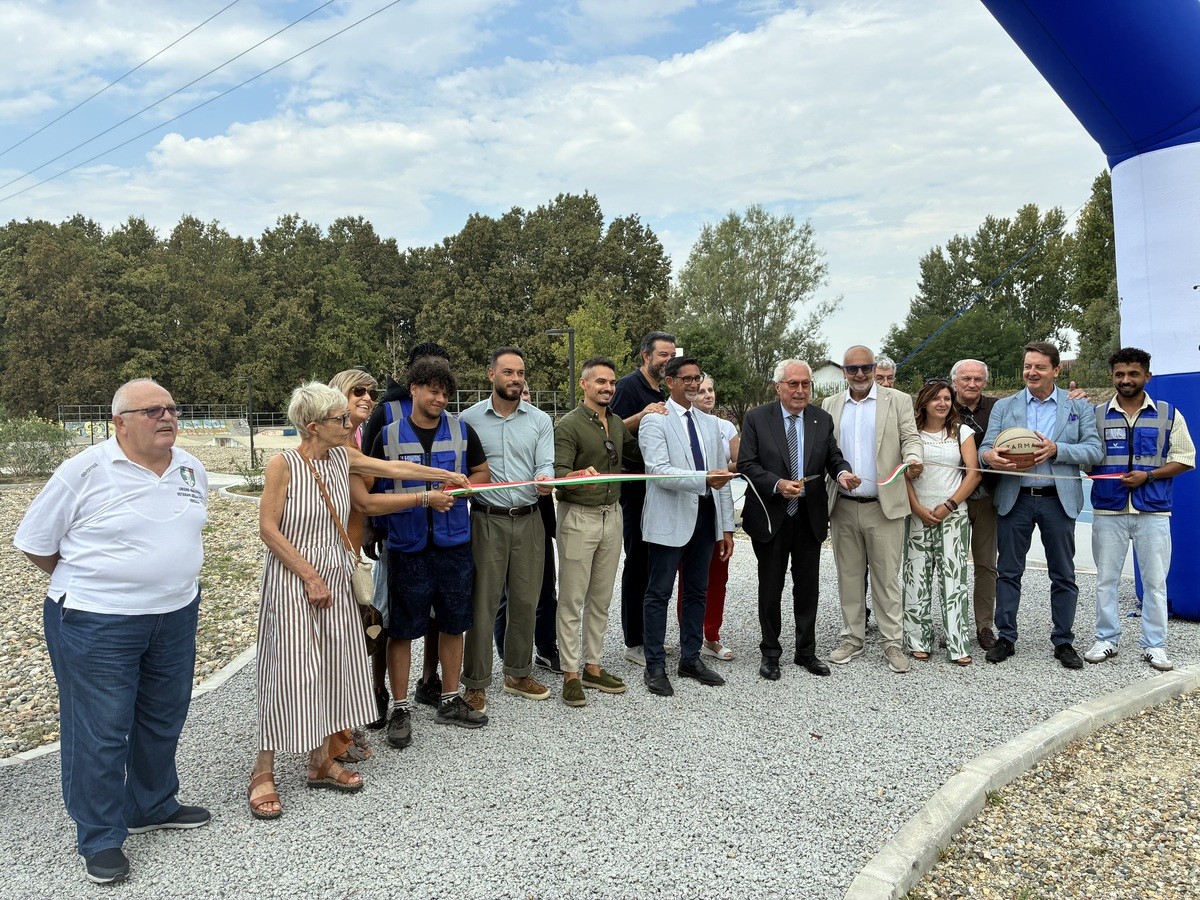 Apre il polo sportivo di via Olcenengo: spazi gratuiti per basket, volley, skate, tennis e sport rotellistici