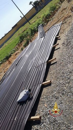 Ondata di maltempo: alberi pericolanti e tetti divelti Ondata di maltempo: alberi pericolanti e tetti divelti