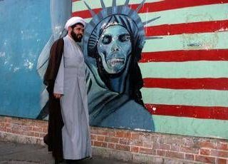 Iran, spiragli per un nuovo accordo sul nucleare con gli Usa: "Teheran cerca il dialogo" Iran, spiragli per un nuovo accordo sul nucleare con gli Usa: "Teheran cerca il dialogo"