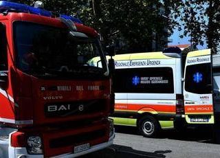 Schianto in tangenziale a Modena, auto prende fuoco: ragazza muore carbonizzata Schianto in tangenziale a Modena, auto prende fuoco: ragazza muore carbonizzata