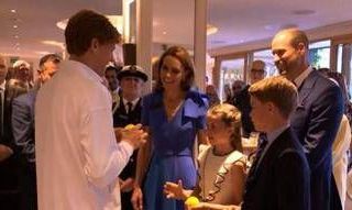 Sinner e il trionfo a Wimbledon, l'incontro con i reali: il regalo per Charlotte e George Sinner e il trionfo a Wimbledon, l'incontro con i reali: il regalo per Charlotte e George