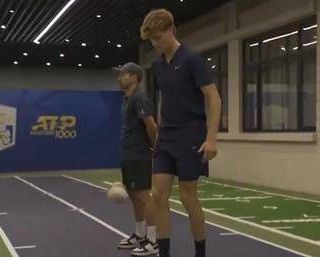 Sinner solito fenomeno anche con... il pallone: che numeri prima del match con Griekspoor Sinner solito fenomeno anche con... il pallone: che numeri prima del match con Griekspoor