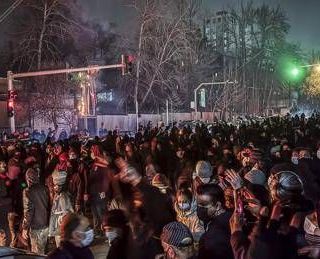 Iran, funzionario del regime in video: "Uccidere manifestanti per purificare il Paese"