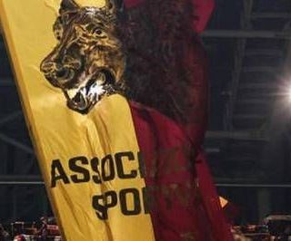 Guerriglia in A1, scontri nati da furto di bandiera romanista?