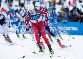 Milano Cortina, Klaebo sembra Bolt: sprint da sogno nello sci di fondo