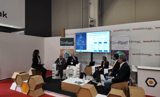 Riciclo tessile, tecnologia e filiera: il futuro passa da Solids Parma Riciclo tessile, tecnologia e filiera: il futuro passa da Solids Parma