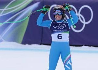 Milano Cortina, Brignone da sogno: oro olimpico nel SuperG tra le lacrime. Applausi di Mattarella Milano Cortina, Brignone da sogno: oro olimpico nel SuperG tra le lacrime. Applausi di Mattarella