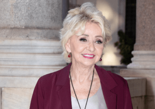 Enrica Bonaccorti oggi a La volta buona, la lotta contro il tumore al pancreas Enrica Bonaccorti oggi a La volta buona, la lotta contro il tumore al pancreas