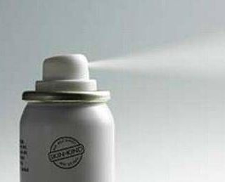 Londra, 11enne muore inalando deodorante spray: torna l'allarme 'chroming'