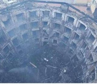 Incendio Sannazaro, Giuli in visita al teatro