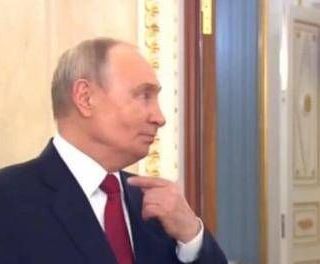 Putin, il discorso è da rifare ma il video finisce online