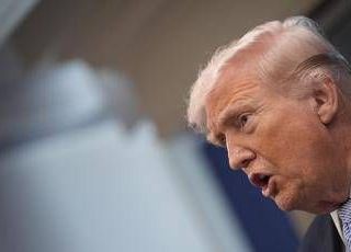 Ultimatum di Trump all'Iran, oggi la deadline: "Possiamo distruggervi"
