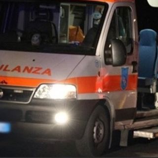 Incidente nella notte: donna ricoverata per accertamenti