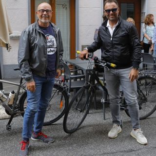 Luce e gas, con Ubroker la solidarietà corre su due ruote