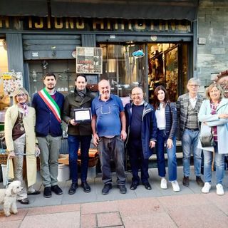 Santhià: dopo 90 anni chiude la Ferramenta Pistono