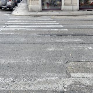 Segnaletica, al via il rifacimento di attraversamenti pedonali e stop