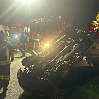 Schianto in autostrada, grave una vercellese 44enne