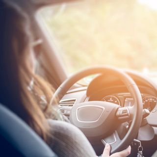 Comprare auto usate online senza pagare in anticipo: il modello Autobro