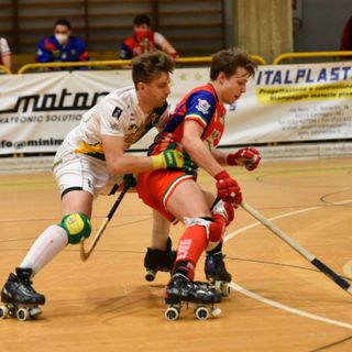 Matteo Brusa, a destra e Max Thiel impegnati in una fase di gioco (Foto Ilaria Pozzato)