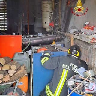 Corso Rigola, a fuoco una canna fumaria