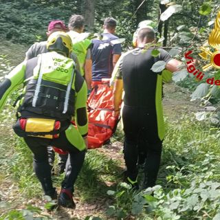 In difficoltà durante un bagno nel Sermenza, persona in ospedale