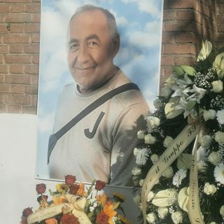 «Addio Giuseppe, guerriero dal volto buono»: all'Isola le esequie di Lombardo, morto a Brandizzo «Addio Giuseppe, guerriero dal volto buono»: all'Isola le esequie di Lombardo, morto a Brandizzo
