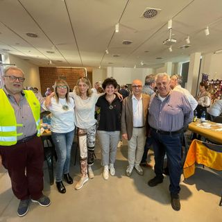 Panissa vs Paniscia: sfida gastronomica per sostenere l'acquisto di un cane guida