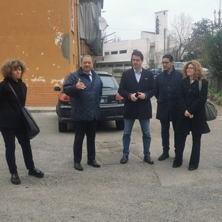 Palazzine di via Natale Palli, c'è la ditta: tra un mese i primi ponteggi