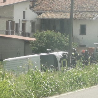 Oldenico, mezzo fuori strada