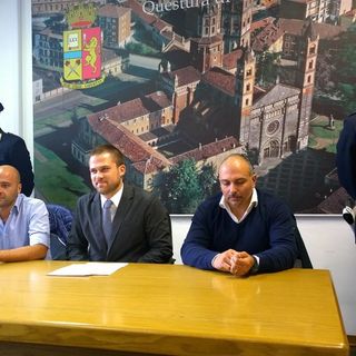 Estorsioni a due anziani vercellesi, misure cautelari per cinque indagati