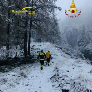 Dispersi sotto la neve sul sentiero per il rifugio Massera