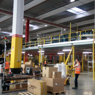 Amazon: 8 posti per persone disabili, 6 per categorie protette