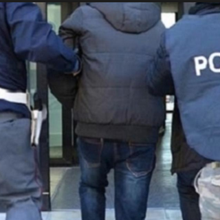 Rapina ed estorsione ai danni di anziani sacerdoti: in carcere due uomini e una donna