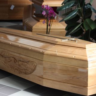 Sul web la truffa dei funerali low cost