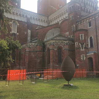 Da lunedì è partito l'allestimento dei ponteggi sul retro della basilica