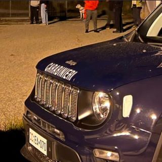 Rave party nelle campagne di Brusnengo: centinaia di giovani e musica e tutto volume