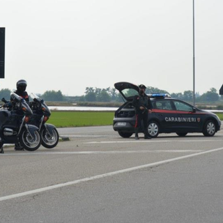 In moto senza patente (e anche ubriaco)