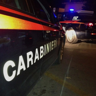 Notte violenta, tra rissa e lancio di pietre