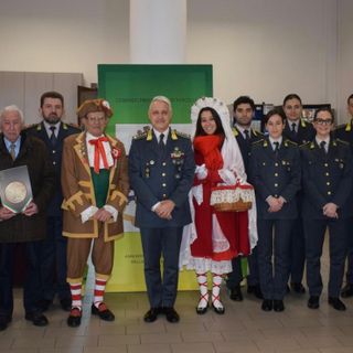 Vercelli e Borgosesia: le maschere in visita alla Guardia di Finanza