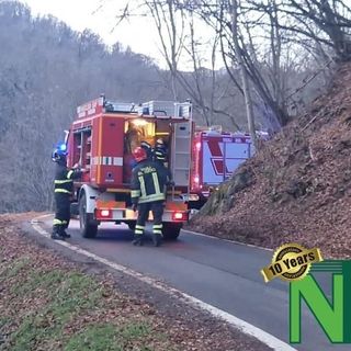 Coggiola, travolta dall'auto finisce giù da un dirupo: morta una donna
