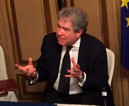 Cortese nel corso di una conviviale del Rotary Sant'Andrea