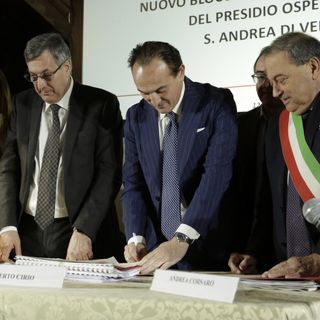 La firma del protocollo per la realizzazione del nuovo stabile