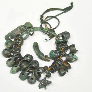 C'è una necropoli che restituisce tesori (esposti a Torino)