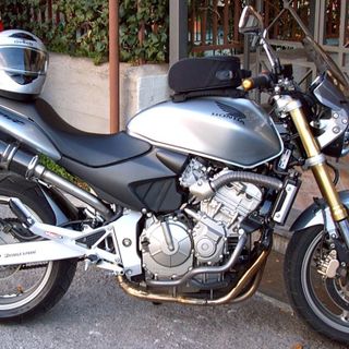 Honda Hornet 600: quali sono le sue caratteristiche più peculiari