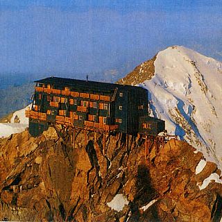 Postò le foto della scalata mentre era in malattia: assolto l'impiegato comunale