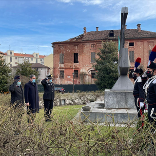 Cerimonia in ricordo dell'appuntato Salvatore Vinci