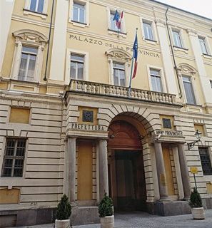 La Provincia vende casa (del Prefetto) e "gioielli di famiglia"