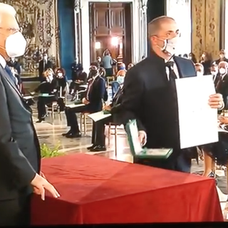 Olmo al Quirinale per l'onorificenza di Cavaliere. Mattarella: "Oggi serve la responsabilità collettiva"