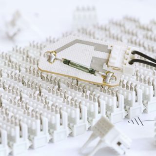 Interruttore Reed: a cosa serve e come funziona?