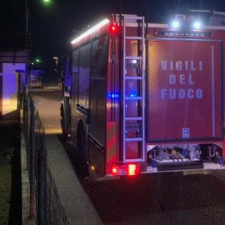 Canna fumaria in fiamme a Bianzè